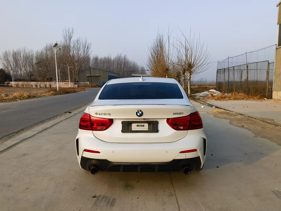 BMW 1 Series facelift 120i M Sport Night Edition 2023 — миниатюра 5