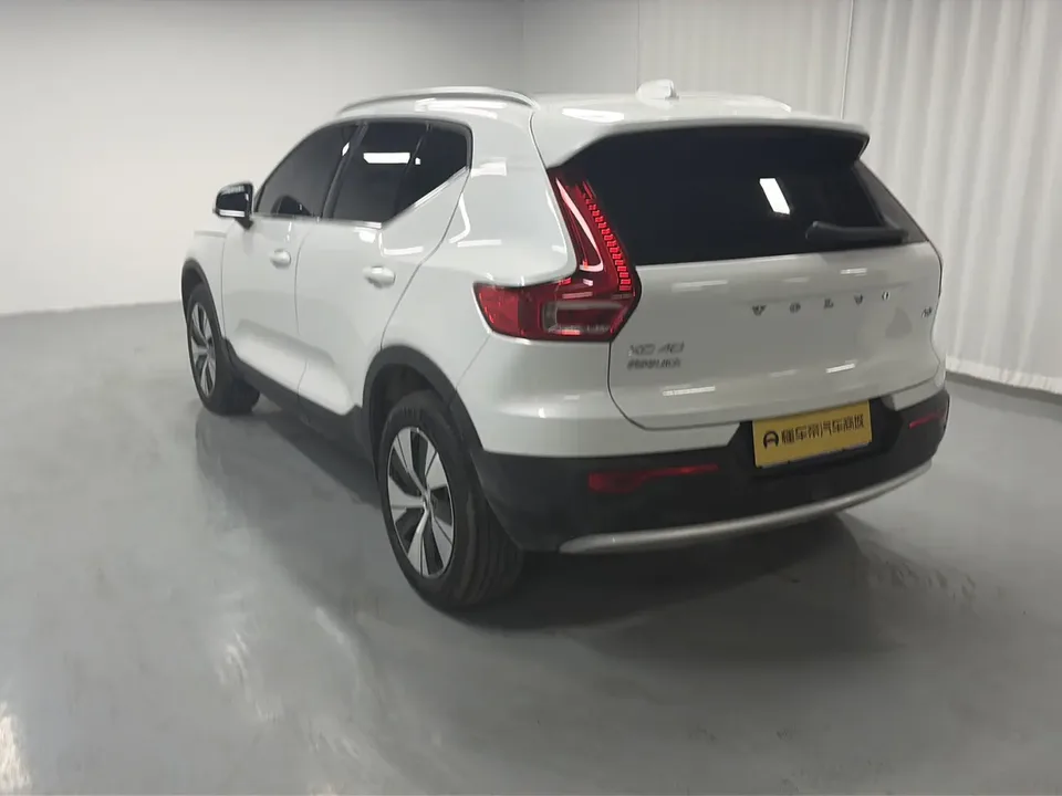 Volvo XC40 Volvo XC40 2023 B3 Zhiyuan Luxury Edition 2023 — миниатюра 2