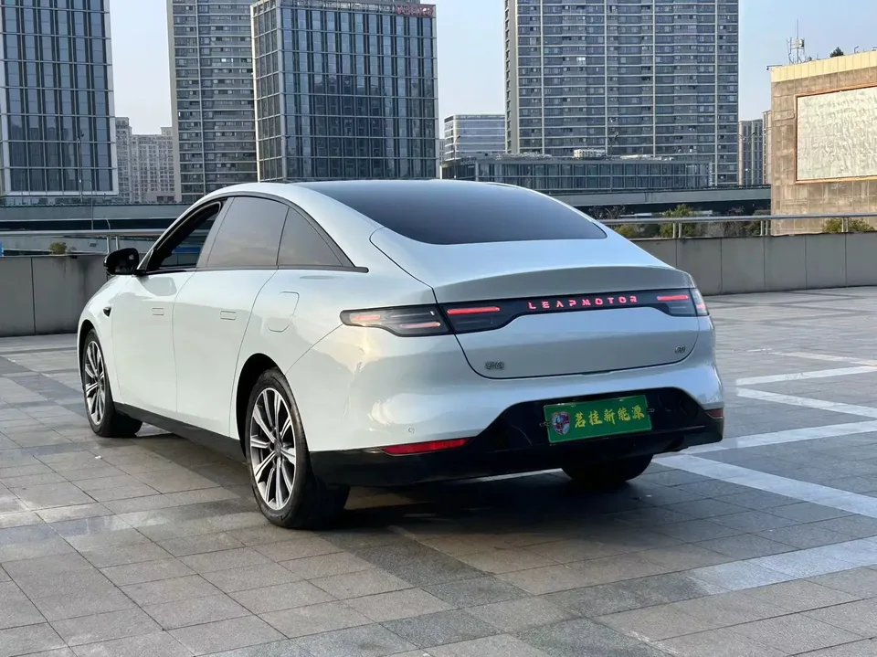 Leapmotor Zero running C01 Extended Range 216 Comfort Edition 2024 — миниатюра 2