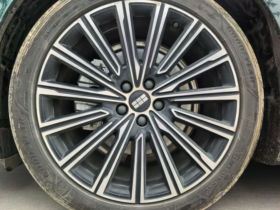 Geely Galaxy Star 8 PHEV 130km EM-P Starship Edition 2025 — миниатюра 2
