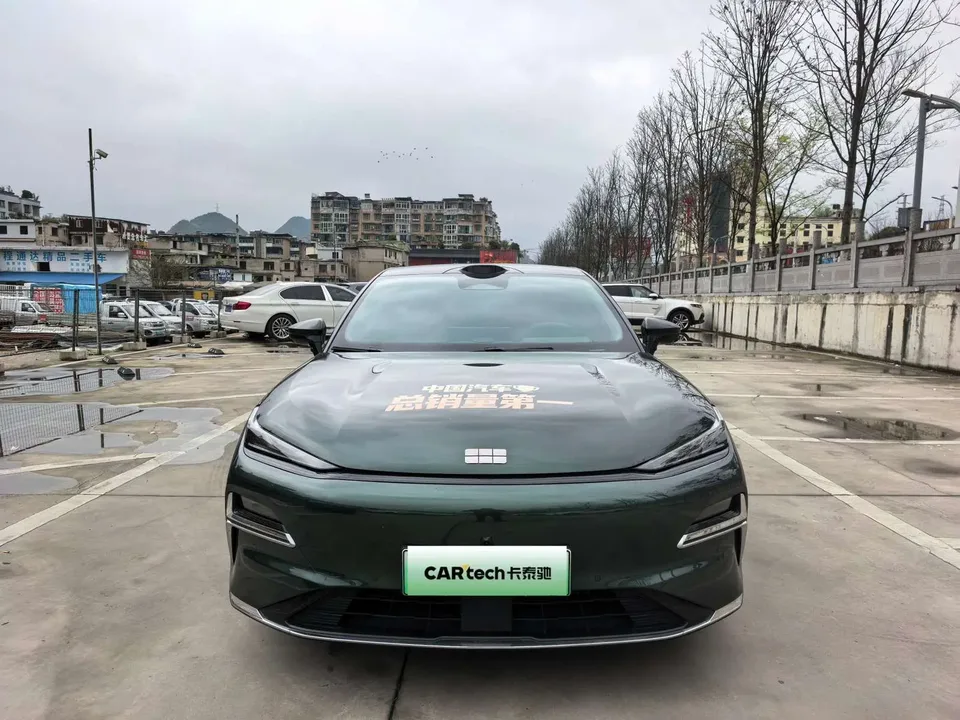 Geely Galaxy Star 8 PHEV 2025