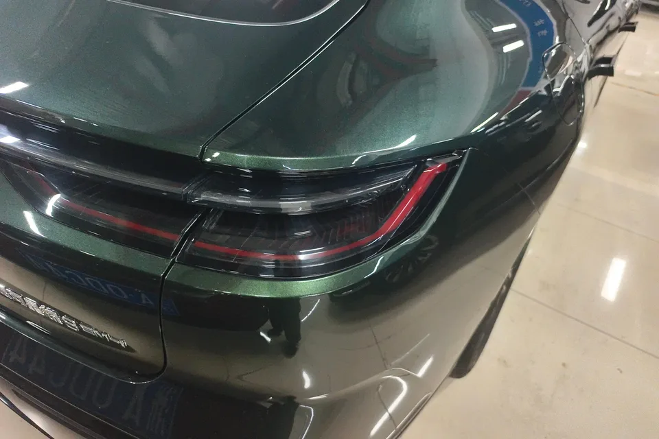 Geely Galaxy Star 8 PHEV 130km EM-i Premium Edition 2025 — миниатюра 4