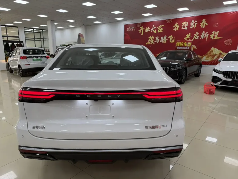 Geely Galaxy Star 6 Galaxy Star 6 2026 Model 60km/h Comfort Edition 2026 — миниатюра 2