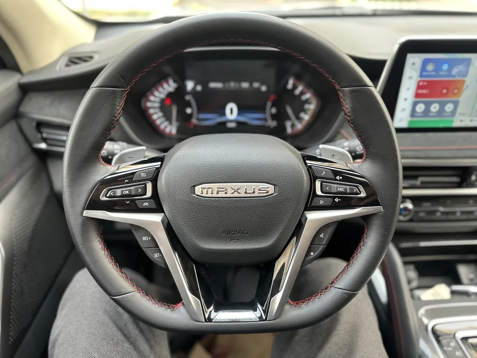 Datong Maxus D90 Pro 2.0T diesel four-wheel drive enjoyment version 5 seats 2022 — миниатюра 4