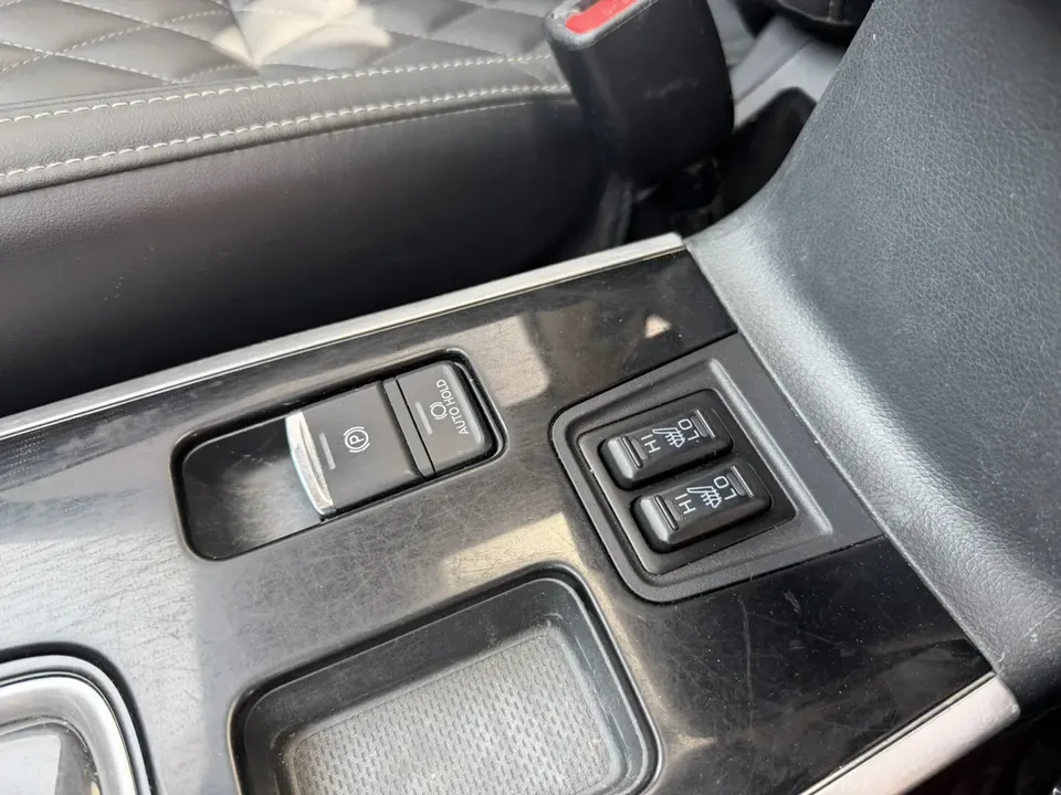 Mitsubishi Outlander facelift 2.0L 2WD Enjoy Edition 5 seats 2022 — миниатюра 3