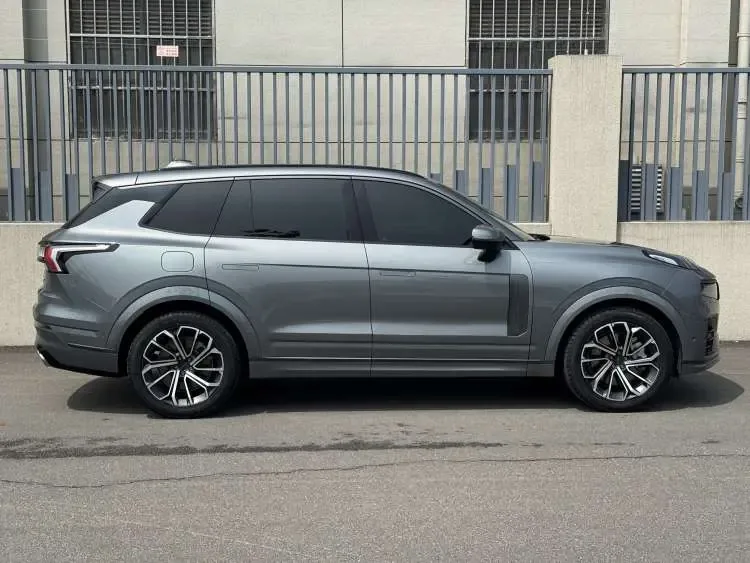 Lynk & Co 09 EM-P Lynk & Co 09 EM-P 2021 2.0TD Performance Edition Seven-seat Halo 2022 — thumbnail 2