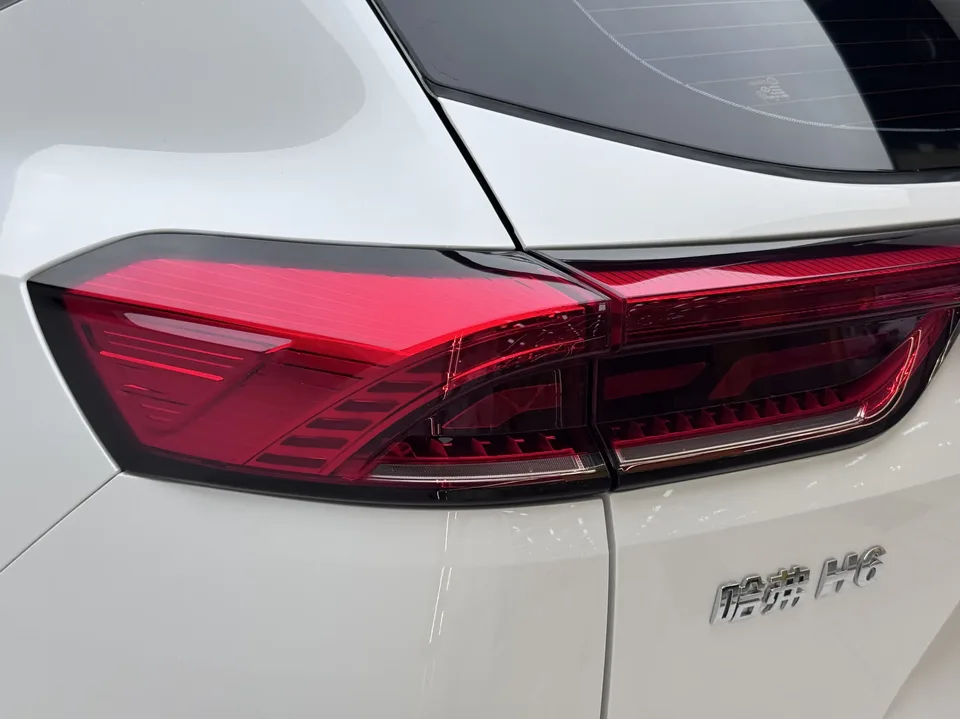 Haval H6 National Fashion Edition 1.5T Automatic Urban Edition 2024 — миниатюра 4