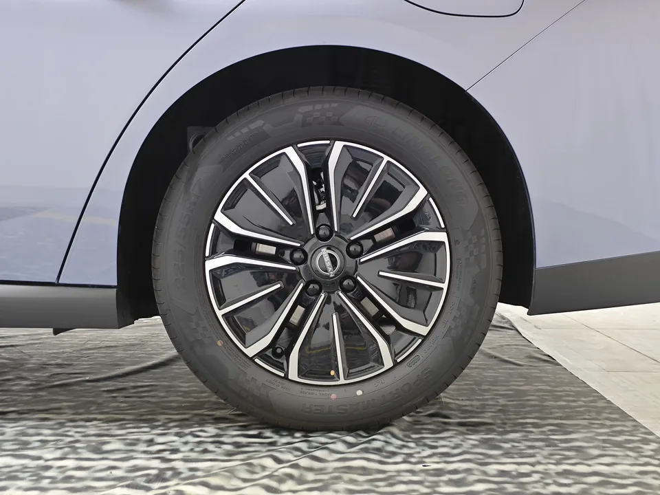 Nissan N6 Nissan N6 2026 180 Max 2025 — миниатюра 3