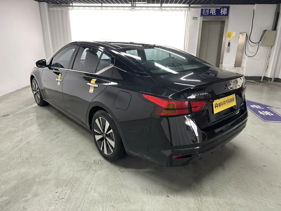 Nissan Altima Teana 2021 2.0L XL Comfort Edition 2022 — миниатюра 2