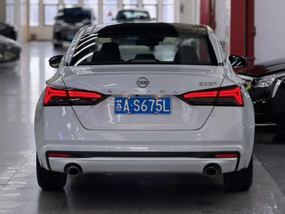 Nissan Altima Sound of nature 2022 2.0L XL-TLS Enjoy Edition 2023 — thumbnail 5