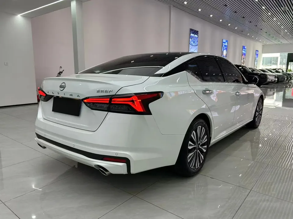 Nissan Altima Teana 2022 Teana 2.0L XL-TLS Enjoy Edition 2024 — thumbnail 2