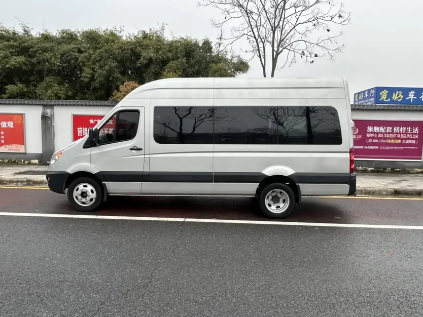 Jiangxi Xing Rui 2.0T 6 series Star Express 5/6 seats D20TCIF1 2022 — миниатюра 4