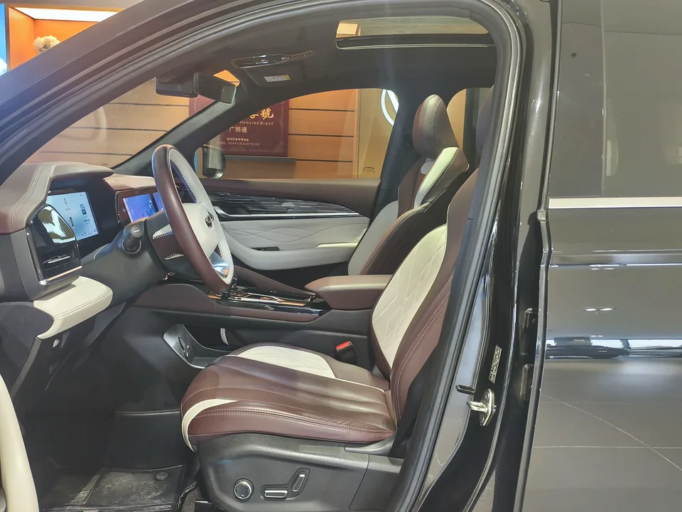 Geely Monjaro Xingyue L 2024 2.0TD High Power Automatic 2WD Yunqi Edition 2024 — миниатюра 3