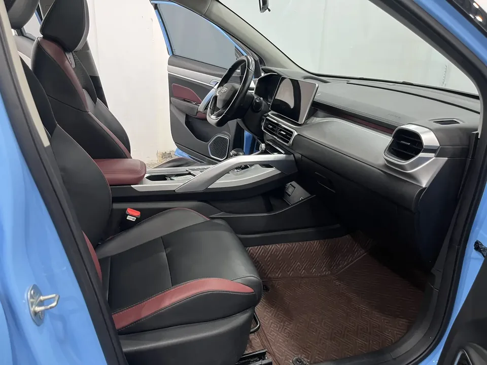 Geely Coolray SX11 240T DCT Diamond Edition 2022 — миниатюра 5