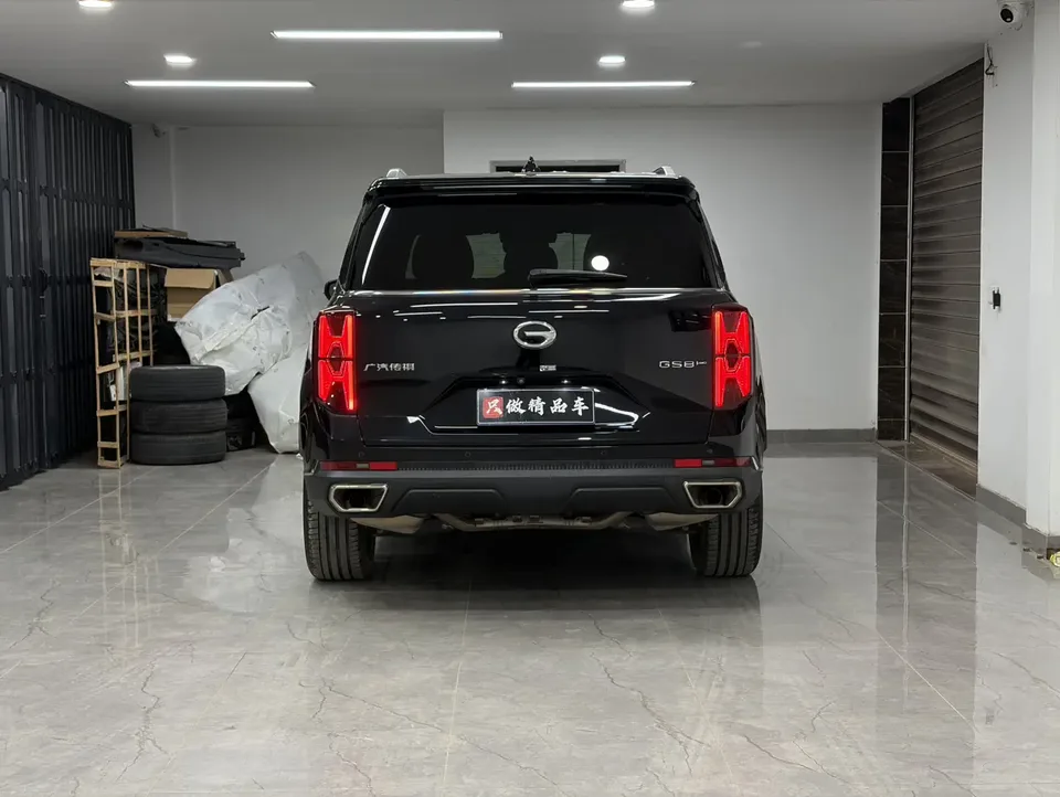 GAC Trumpchi GS8 Trumpchi GS8 2022 Trumpchi GS8 2022 Pilot Series 2.0TGDI 4WD Luxury Smart Edition 7 Seaters 2023 — thumbnail 4