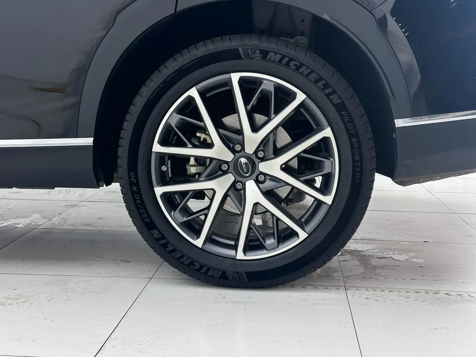 GAC Trumpchi GS8 Trumpchi GS8 2025 Pilot Series 2.0TGDI 2WD 5-seater Luxury Edition 2024 — миниатюра 3