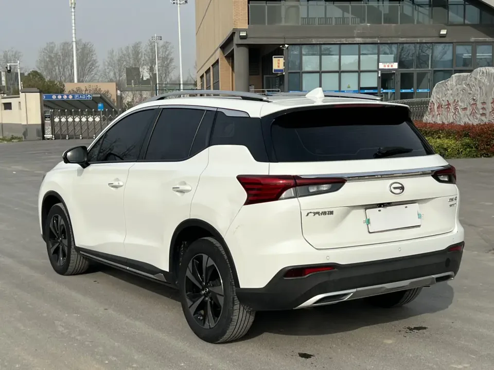 GAC Trumpchi GS4 Trumpchi GS4 2022 270T Automatic Intelligent Mobility Technology Edition 2022 — миниатюра 2