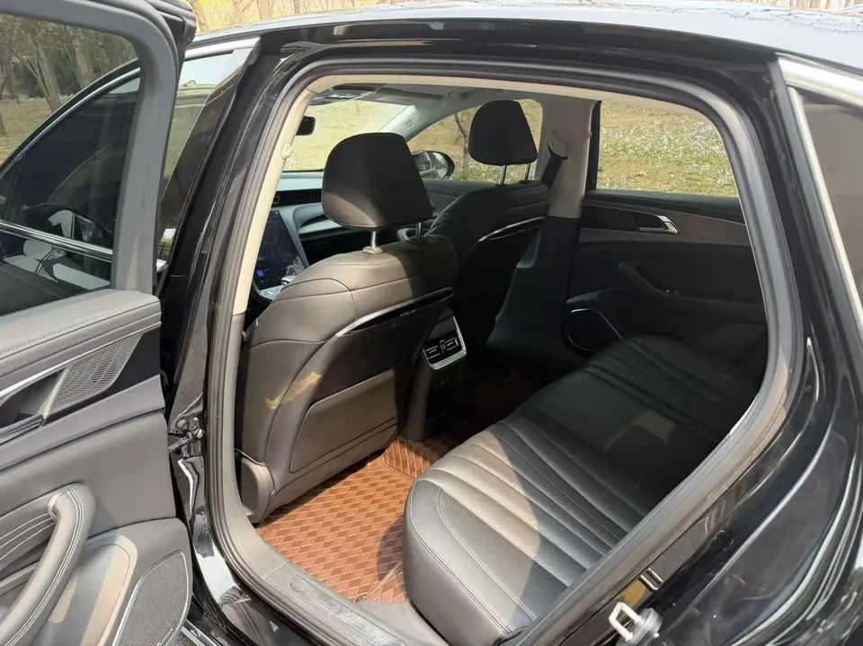Hongqi H5 Hongqi H5 2024 2.0T Automatic Intelligent Connection Flagship Chang Edition 2024 — миниатюра 5