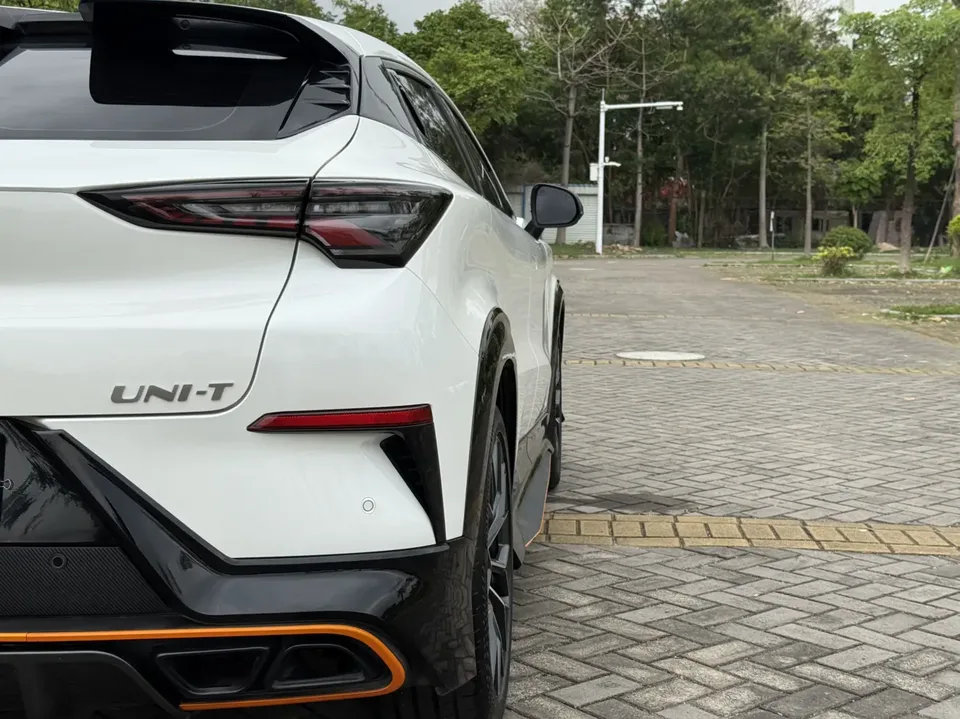 Changan UNI-T Changan UNI-T 2022 1.5T Sports Edition Premium Edition 2022 — миниатюра 4