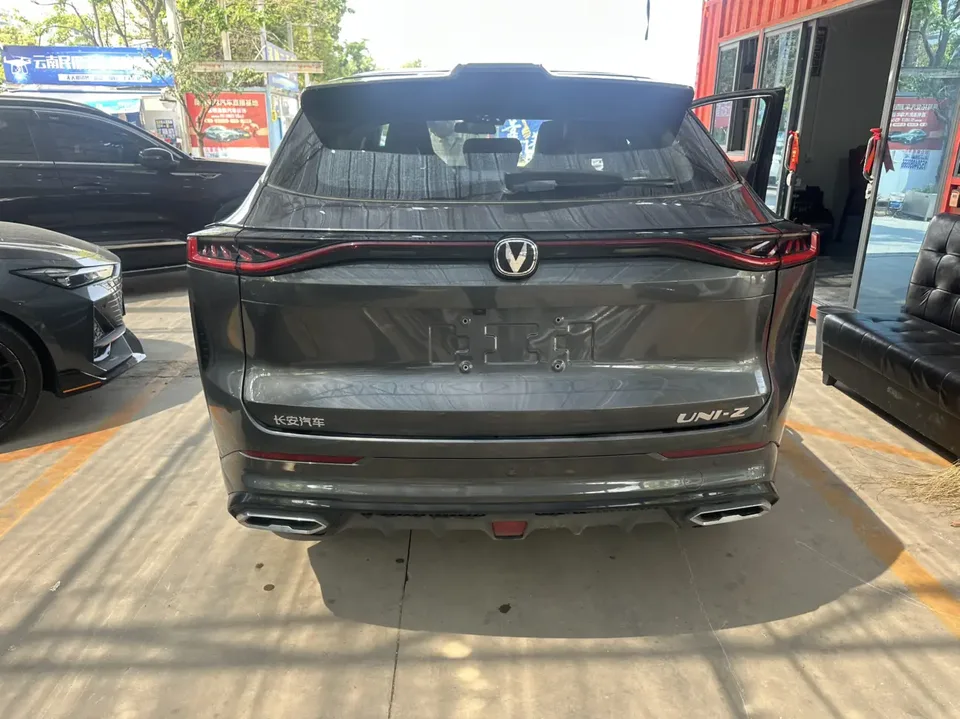 Changan UNI-Z PHEV Blue Whale iDD 125KM Excellence Edition 2025 — миниатюра 2
