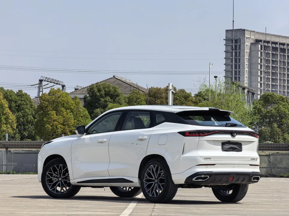 Changan Uni-Z Changan UNI-Z 2025 1.5T DCT Luxury Edition 2024 — миниатюра 2