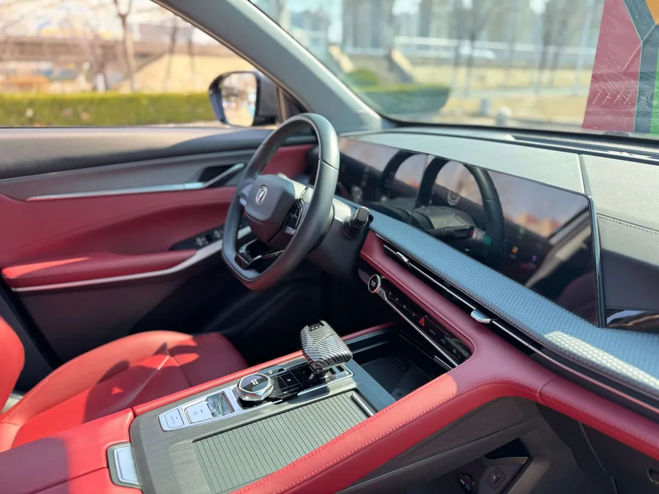 Changan CS75PLUS CS75 PLUS 2022 Second Generation 1.5T Automatic Premium Edition 2023 — thumbnail 3
