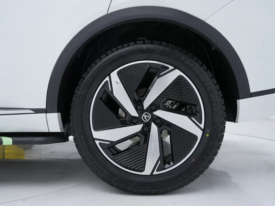 Changan CS55 Plus third generation 1.5T 500Bar Excellence Edition 2025 — миниатюра 3