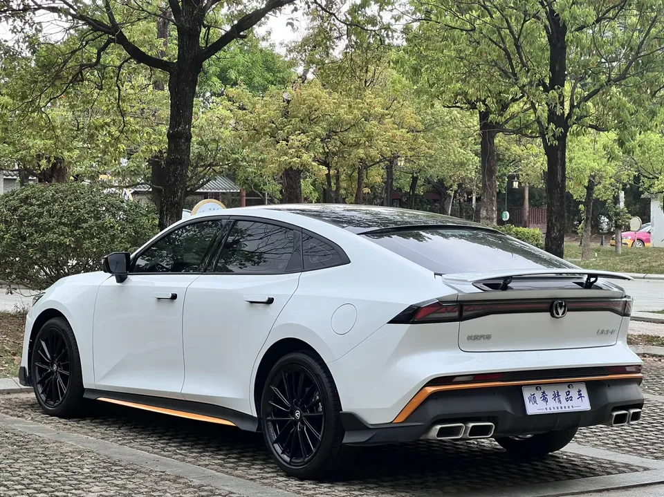 Changan UNI-V Changan UNI-V 2024 1.5T Premium Sports 2025 — thumbnail 2