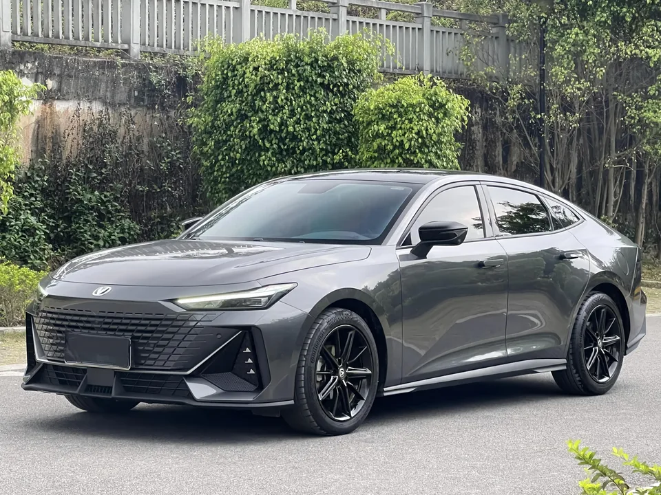 Changan UNI-V 2022