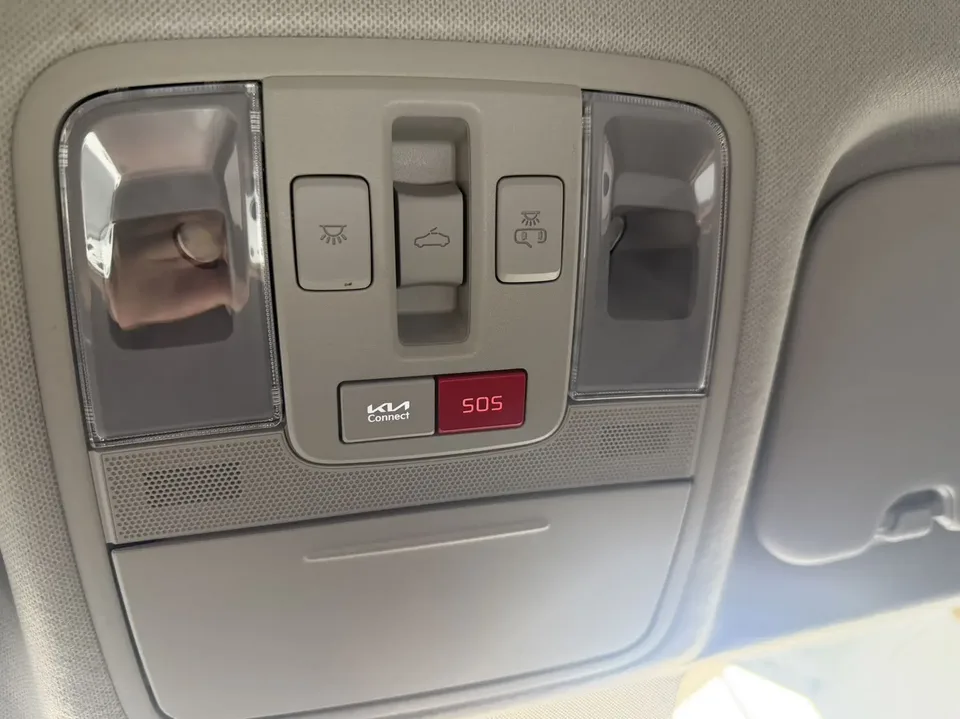 Kia K3 1.5L IVT Deluxe Edition 2023 — миниатюра 2
