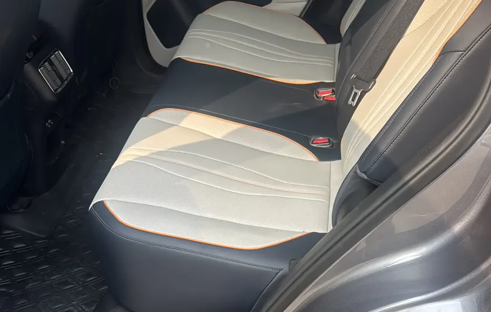 BYD Song PLUS DM DM-i 110KM 2WD flagship model 2023 — миниатюра 4