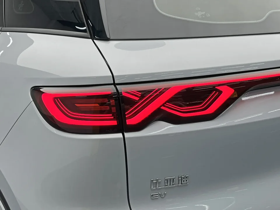 BYD Yuan Up 401KM Vitality 2025 — миниатюра 4