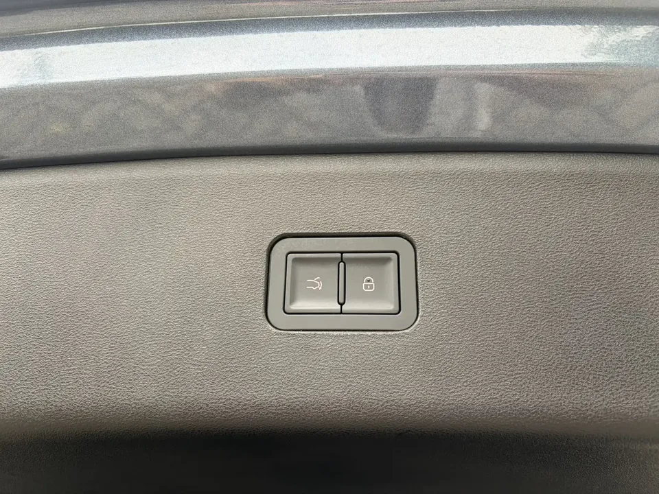 BYD Seal 06DM Travel Edition DM-i 150KM Premium Edition 2026 — миниатюра 2