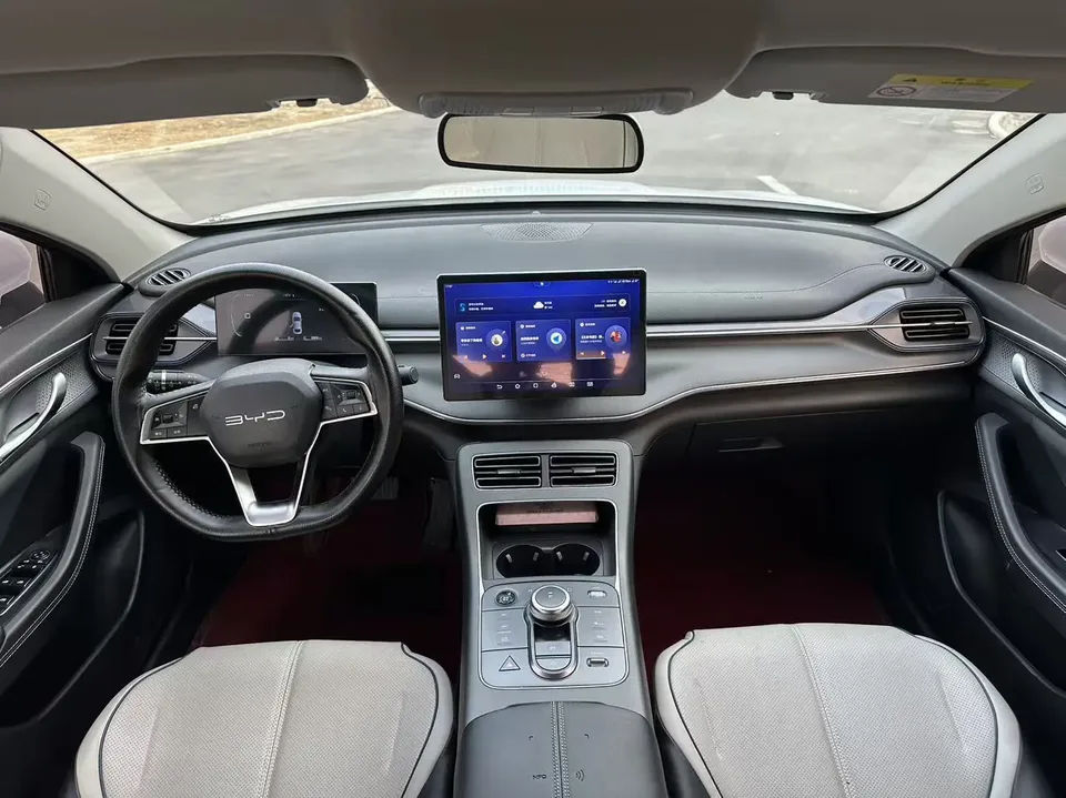 BYD Destroyer 05 DM-i Champion Edition 120KM Luxury 2024 — миниатюра 3