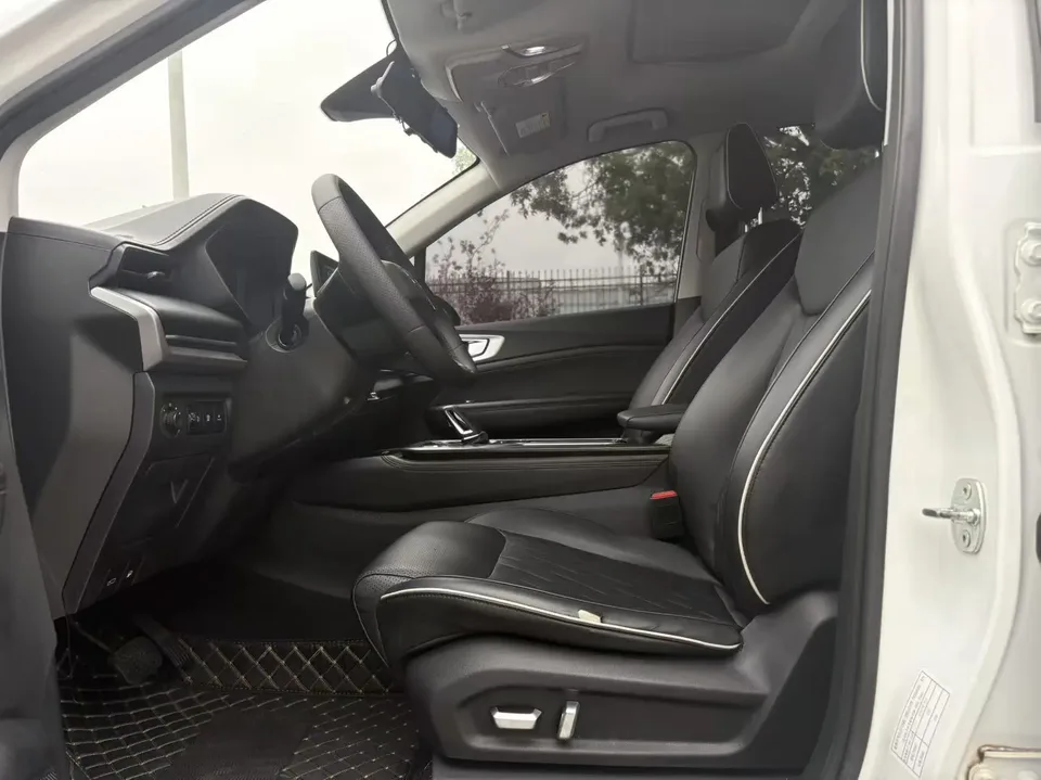 Wuling Jiachen 2.0L DHT flagship model 2024 — миниатюра 3