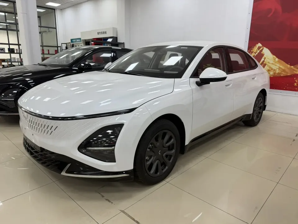 Wuling Starlight PHEV Wuling Starlight PHEV 2025 70km Smart Standard 2025 — фото 1, купить с доставкой в Москву