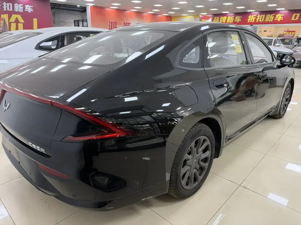 Wuling Starlight PHEV Wuling Starlight PHEV 2025 70km Smart Standard 2025 — thumbnail 4