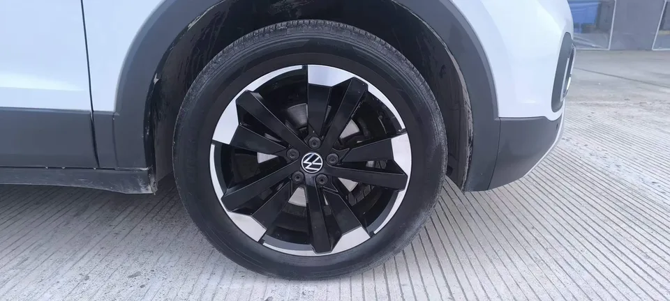 Volkswagen Explore the shadows 200TSI DSG Yuezhi Connected Edition 2023 — миниатюра 4