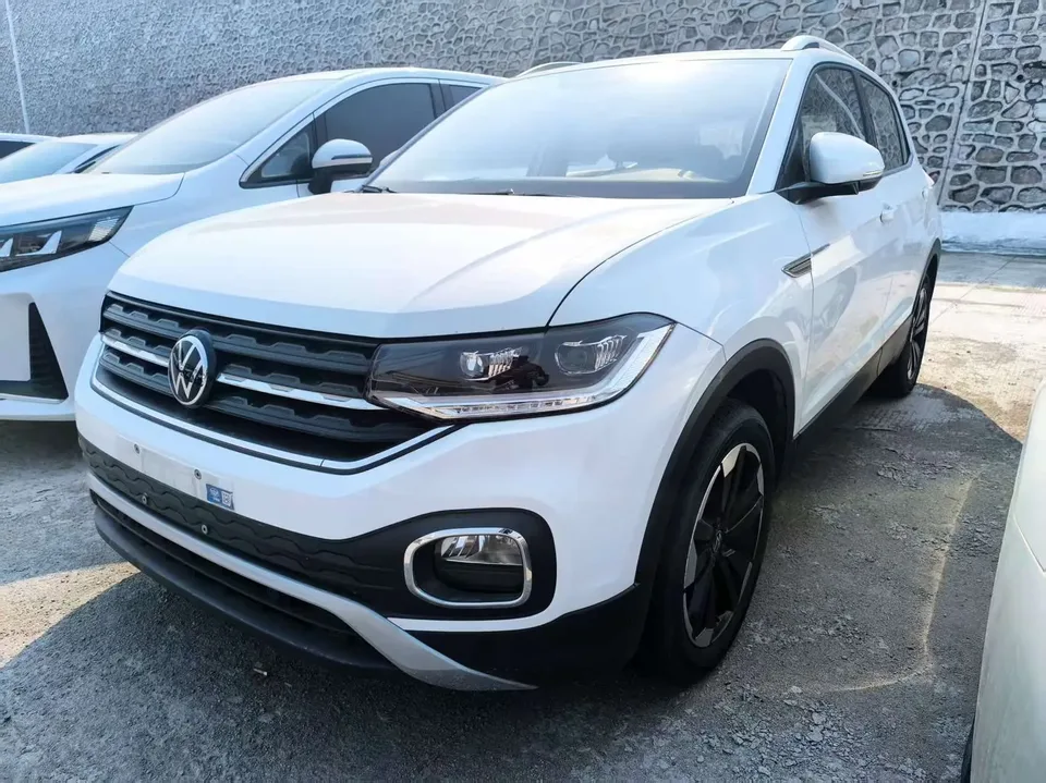 Volkswagen Explore the shadows 200TSI DSG Yuezhi Connected Edition 2023 — фото 1, купить с доставкой в Москву