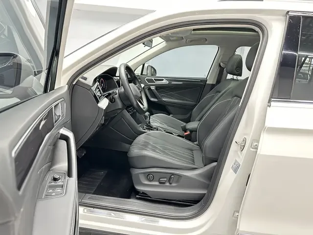 Volkswagen Tiguan L Tiguan L 2022 330TSI Automatic 2WD Smart Edition 2022 — миниатюра 5