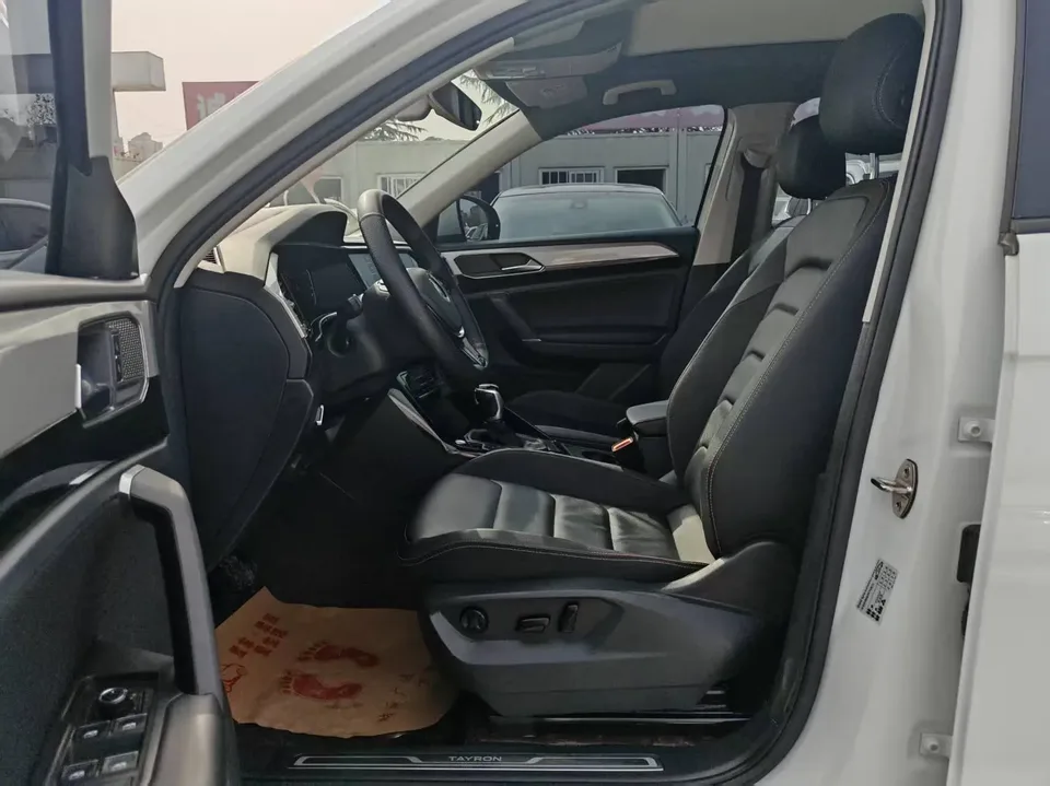 Volkswagen Tayron 330TSI 2WD Luxury Smart Edition 2022 — миниатюра 5