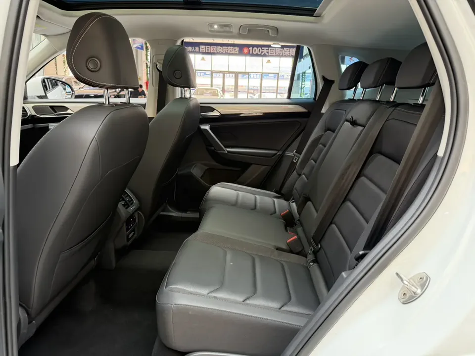 Volkswagen Tayron Tanyue 2022 280TSI 2WD Luxury Smart Edition 2022 — миниатюра 5
