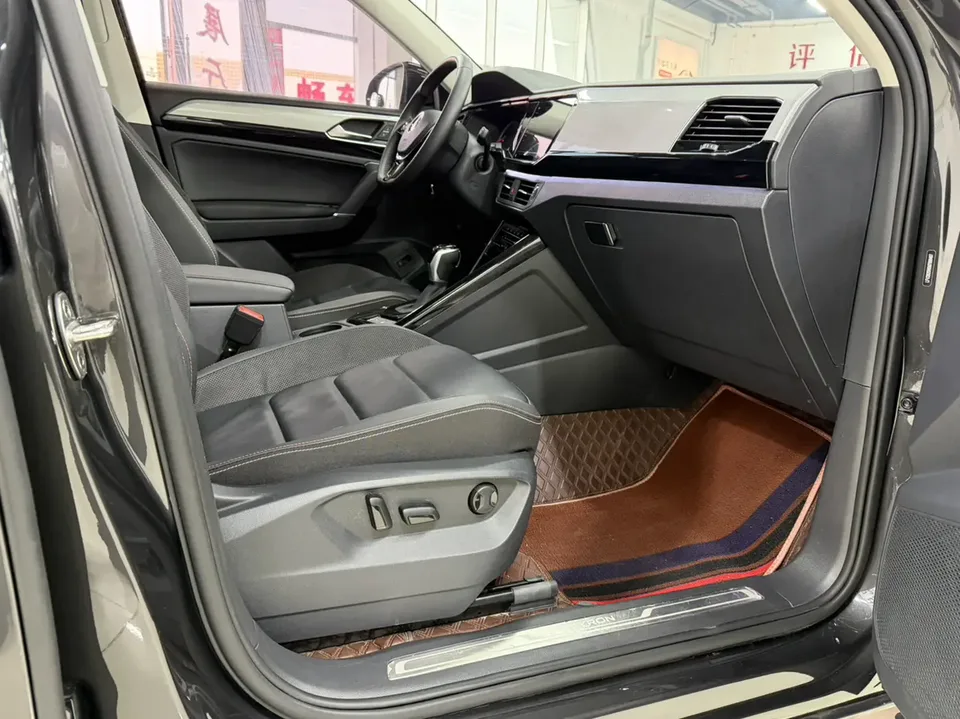 Volkswagen Tayron Tanyue 2022 280TSI 2WD Luxury Smart Edition 2022 — миниатюра 4