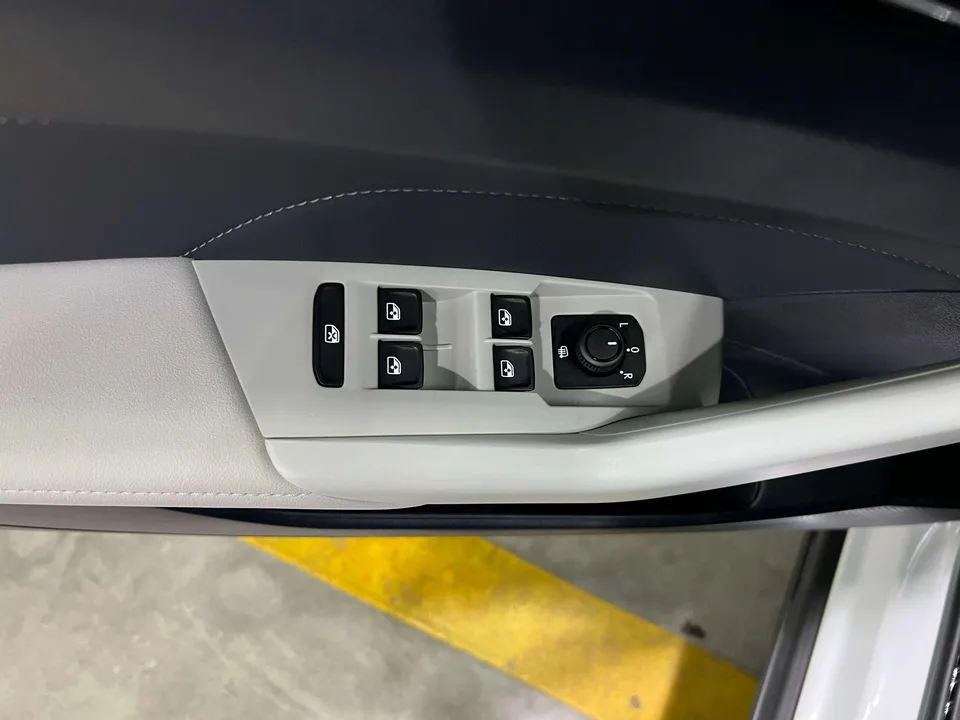 Volkswagen Tharu tuyue 2026 New 1.5L Sharp Edition 2025 — thumbnail 5