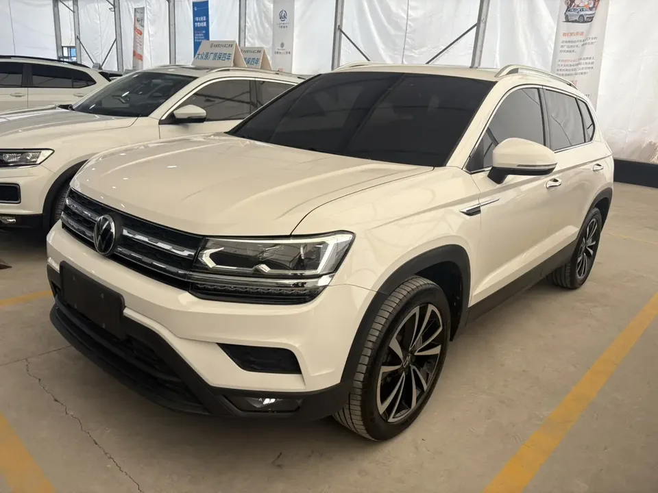 Volkswagen Tharu 280TSI 2WD Luxury Edition 2022 — фото 1, купить с доставкой в Москву