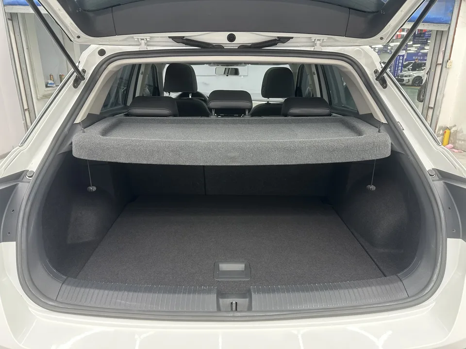 Volkswagen T-Roc 280TSI DSG Time Edition 2024 — миниатюра 5
