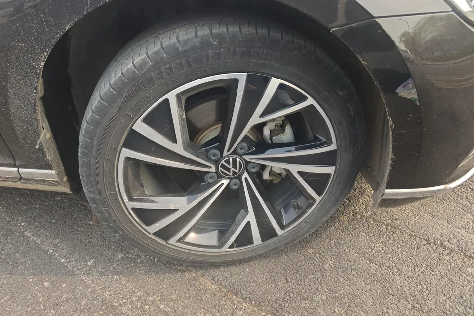 Volkswagen Magotan 330TSI DSG 30th Anniversary Edition 2022 — миниатюра 3