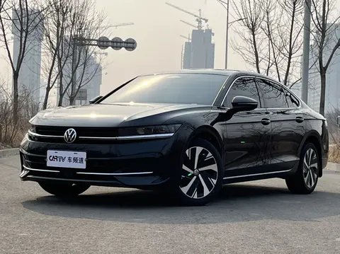 Volkswagen Magotan 2025 buy in Moscow