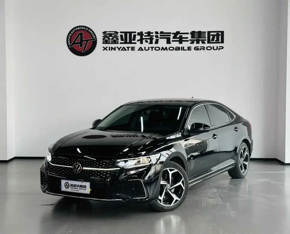Volkswagen Passat 2024
