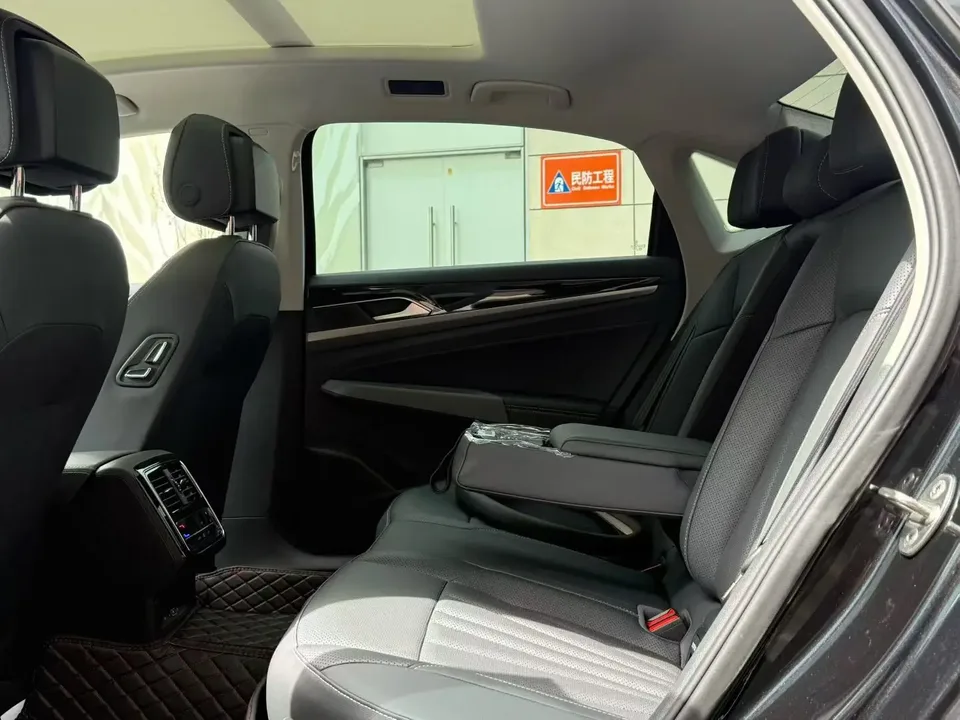 Volkswagen Passat Passat 2025 Passat 2025 Outstanding Model 380TSI Longteng Edition 2025 — thumbnail 3